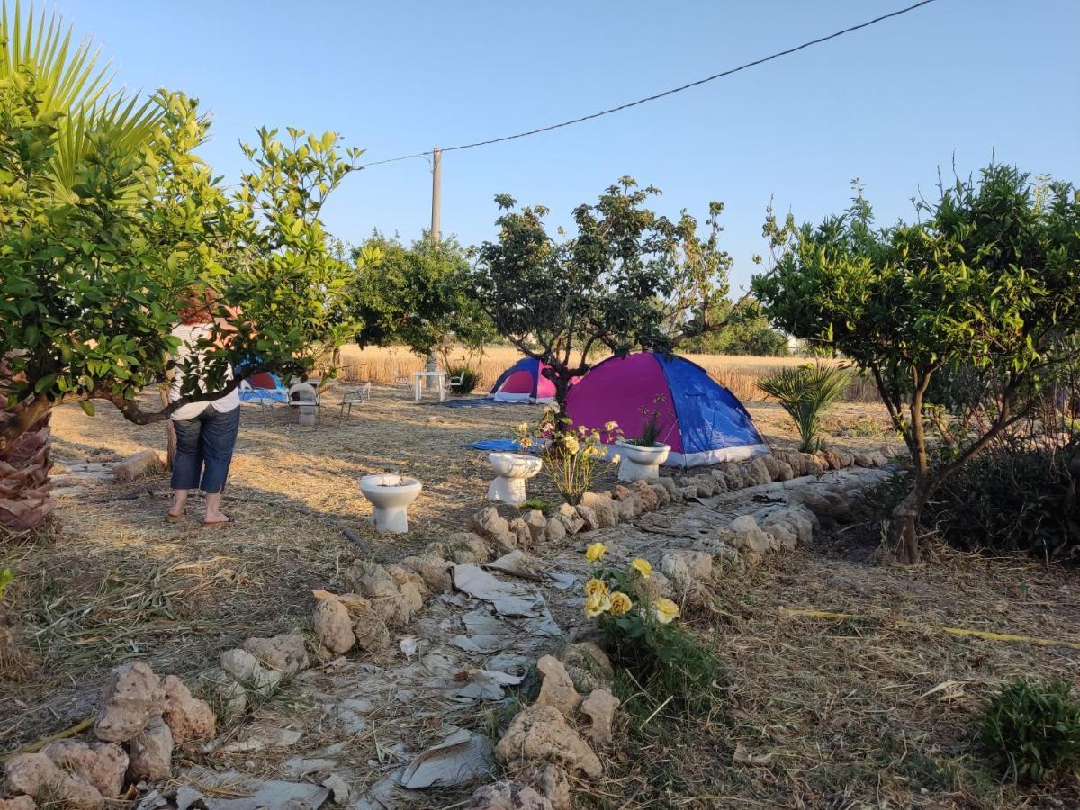 Hotel Aree Tende Presso La Casa In Campagna Di Ottavia à Alezio Extérieur photo