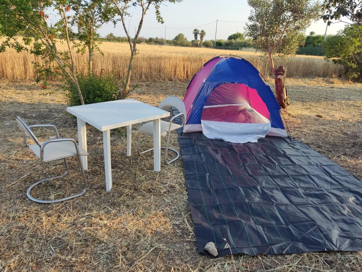Hotel Aree Tende Presso La Casa In Campagna Di Ottavia à Alezio Extérieur photo