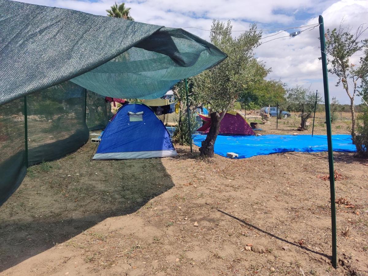 Hotel Aree Tende Presso La Casa In Campagna Di Ottavia à Alezio Extérieur photo